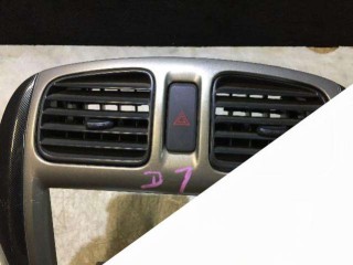 кнопка аварийной сигнализации Mazda Premacy 1 поколение [рестайлинг] 2002