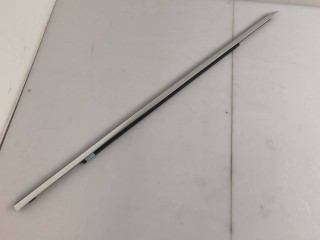 молдинг двери передней правой Mercedes-Benz CLS-Класс C218 [рестайлинг] 2016, 3.0 л., OM 642.852, дизель, АКПП, белый 799, седан, задний привод, правый руль, A2187200424