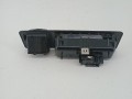кнопка открытия багажника BMW 2 серия Active Tourer F45 2015, 2.0 л., бензин, АКПП, передний привод, 7345700 - фото №2
