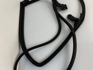 уплотнитель двери Lexus NX 1 поколение [рестайлинг] 2021, 2.5 л., 2AR-FXE, бензин, 67867-12150