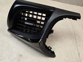 дефлектор обдува салона Toyota 2023, 2.8 л., 1GD-FTV, дизель, АКПП, чёрный, пикап, полный привод, правый руль, 55650KK130