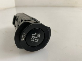 кнопка запуска двигателя Maserati Levante 1 поколение 2017, 3.0 л., A630HP, дизель, АКПП, blue, внедорожник 5 дв., полный привод, правый руль, 670110262