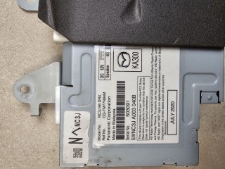 блок радио Fiat 124 Spider 1 поколение 2020, 1.4 л., АКПП, красный, кабриолет, задний привод, NC3J66DRX