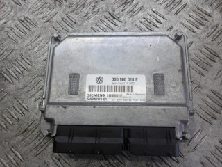 блок управления двигателем Volkswagen Passat B5 2001, 1.6 л., бензин, 3B0906018P