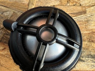 динамик высокочастотный (пищалка) Maserati Levante 1 поколение 2017, 3.0 л., бензин, АКПП, белый, внедорожник 5 дв., полный привод, 670002146