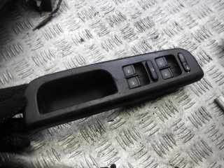 блок управления стеклоподъемниками Volkswagen Golf 3 поколение 1999