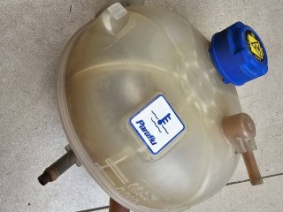 бачок расширительный Alfa Romeo 2019, 1.8 л., 940 A1.000, бензин, АКПП, черный, хетчбэк 5 дв., передний привод, 50509770