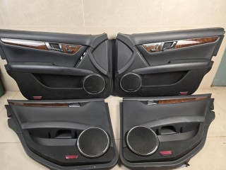 Обшивка двери (комплект) Mercedes-Benz C AMG W204 2009, 6.3 л., бензин, АКПП, серый, седан, задний привод
