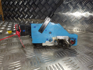 замок двери задней правой Peugeot 207 1 поколение 2008, 1.6 л., дизель, 5МКПП, серебро, универсал