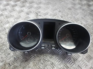 щиток приборов (приборная панель) Volkswagen Golf 6 поколение 2009, 1.6 л., дизель, МКПП, универсал, 5K0920871AX