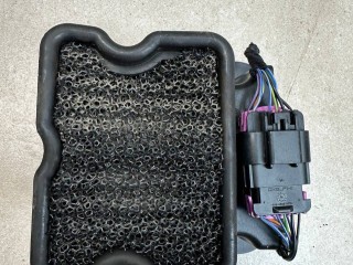 пластик Land Rover Range Rover Evoque L551 2020, 2.0 л., бензин, АКПП, белый, внедорожник 5 дв., полный привод, правый руль