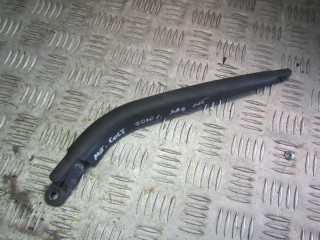 щеткодержатель (поводок стеклоочистителя, дворник) Mitsubishi Colt 6 поколение (Z30) [рестайлинг] 2010, хетчбэк 5 дв.