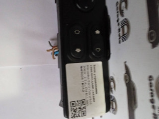 блок управления стеклоподъемниками Mercedes-Benz Vito W638 2002, 2.2 л., OM 611.980, дизель, 5МКПП, зеленый, минивэн