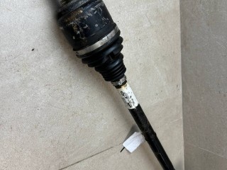 полуось задняя (приводной вал, ШРУС) Land Rover Range Rover Sport 2 поколение [рестайлинг] 2020, 3.0 л., 306DT, дизель, АКПП, rhodium silver (1ac), внедорожник 5 дв., полный привод, правый руль, CPLA4K138AE