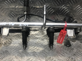 форсунка Volkswagen Passat B5 [рестайлинг] 2002, 2.0 л., бензин, АКПП, универсал, 06B133551T