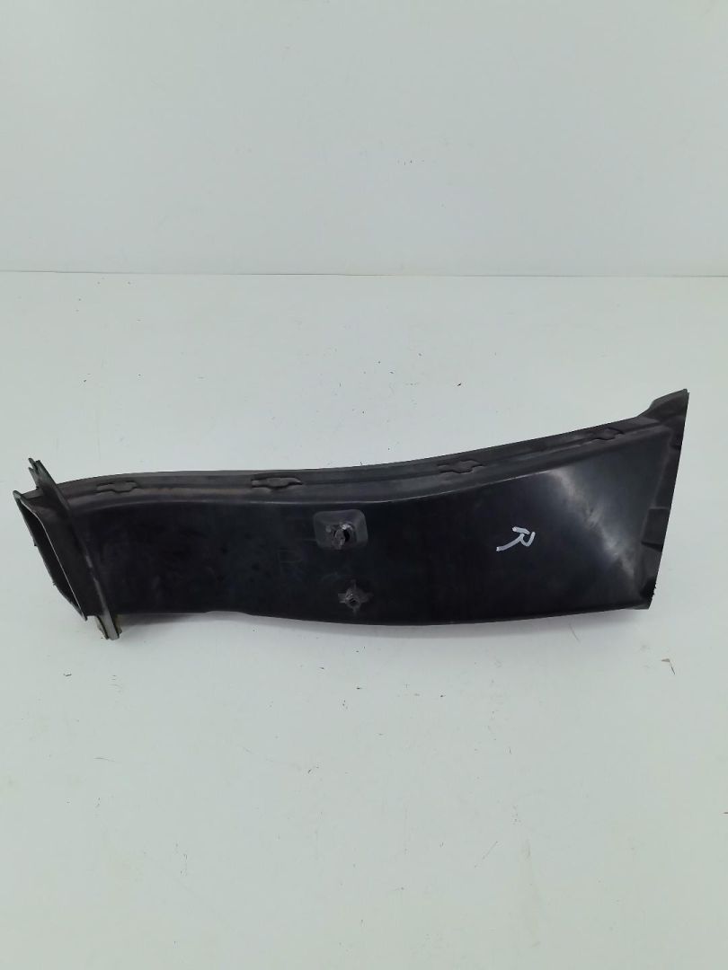 воздуховод тормозной правый BMW 2 серия Active Tourer F45 2015, 2.0 л., B48 A20 A, 7302524 - фото №1