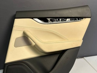 обшивка двери задняя правая Maserati Levante 1 поколение 2017, 3.0 л., A630HP, дизель, АКПП, blue, внедорожник 5 дв., полный привод, правый руль, 670047599