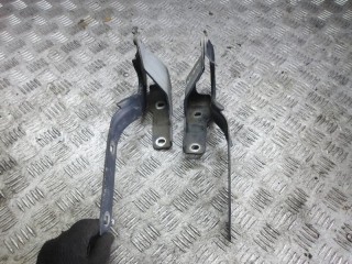 петля капота Volkswagen Sharan 2 поколение 2011, 7N0823301B, 7N0823302B