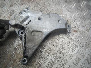 кронштейн двигателя Volkswagen Golf 6 поколение 2012, 03L199207