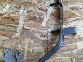 кронштейн (крепление) Alfa Romeo 2021, 2.1 л., дизель, АКПП, чёрный, внедорожник 5 дв., полный привод, 463438190