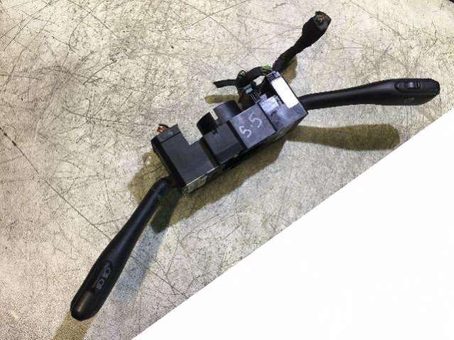 переключатель подрулевой (стрекоза) Volkswagen Golf 4 поколение 2002, 1.8 л., бензин, 4B0953503H, 8L0953513G - фото №1