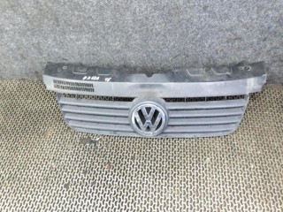 решетка радиатора Volkswagen Transporter T5 2004, 1.9 л., дизель, МКПП, микроавтобус, 7H0807101