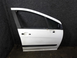 дверь передняя правая Peugeot 308 1 поколение [рестайлинг] 2012, 1.6 л., дизель, МКПП, хетчбэк 5 дв.