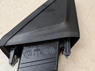 дефлектор обдува салона Maserati Quattroporte 6 поколение [рестайлинг] 2019, 3.0 л., бензин, АКПП, чёрный, седан, задний привод, 105804312C