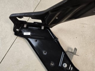 крепление фары левой Mercedes-Benz C AMG W204 2009, 6.3 л., бензин, АКПП, серый, седан, задний привод, 2048204059