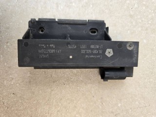 Антенна системы комфортного доступа Jeep 2021, 2.0 л., бензин, АКПП, серебристый, внедорожник 5 дв., полный привод, правый руль, 68067753AA