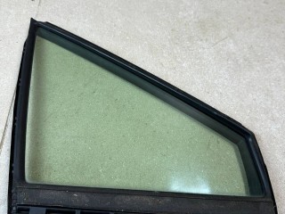 форточка передняя правая Lexus RX 4 поколение [рестайлинг] 2020, 3.5 л., гибрид, вариатор, красный, полный привод, правый руль, 6821548030