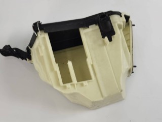 короб предохранителей Mercedes-Benz CLS-Класс C218 [рестайлинг] 2016, 3.0 л., OM 642.852, дизель, АКПП, белый 799, седан, задний привод, правый руль, A2125400382, A2125400324