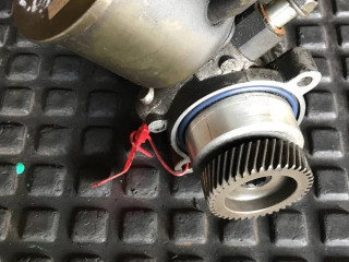 насос гидроусилителя руля Mazda 323 6 поколение 1999, 2.0 л., RF3F, дизель, 5МКПП, красный, хетчбэк 5 дв., BJ3A3265XC