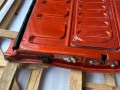 борт откидной Toyota Hilux 8 поколение [рестайлинг] 2022, 2.8 л., 1GD-FTV, дизель, АКПП, красный, пикап, полный привод, правый руль, 65700-KK010 - фото №9