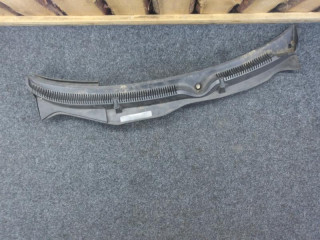 дождевик SEAT Toledo 2 поколение 2002, 1.6 л., бензин, МКПП, седан, 1M1853185