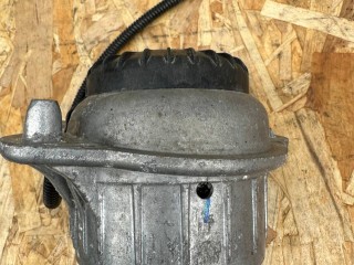 подушка крепления двигателя Mercedes-Benz S-Класс W222 [рестайлинг] 2018, 2.9 л., OM 656.929, дизель, АКПП, седан, задний привод, правый руль, A2222407517