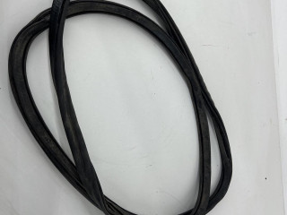 уплотнитель двери BMW i3 L01 2016, правый руль, 7296906
