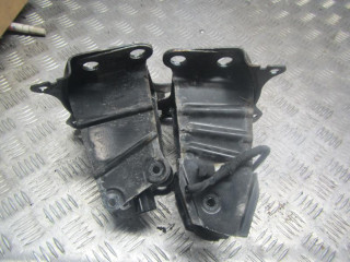 крепление бампера Audi A3 8P 2005, 1.6 л., бензин, МКПП, хетчбэк 5 дв., 8P3801134A