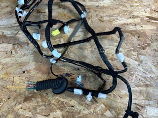 дверная проводка Lexus NX 1 поколение [рестайлинг] 2020, 2.5 л., гибрид, красный, полный привод, правый руль, 82151-78311