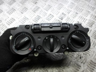 блок управления печки / климат-контроля Volkswagen Golf 4 поколение 2006, 1.6 л., бензин, МКПП, хетчбэк 5 дв.