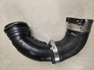 патрубок интеркулера Land Rover Range Rover Evoque L551 2020, 2.0 л., бензин, АКПП, белый, внедорожник 5 дв., полный привод, правый руль, HJ32-6C780-AB