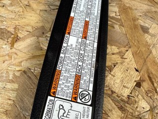 накладка двери (крышки) багажника Lexus NX 1 поколение [рестайлинг] 2020, 2.5 л., гибрид, красный, полный привод, правый руль, 6478578010