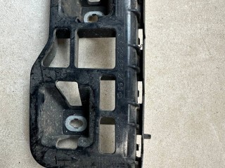 Крепление бампера переднего Mercedes-Benz GLK-Класс X204 [рестайлинг] 2014, 2.2 л., дизель, АКПП, белый, внедорожник 5 дв., полный привод, A2048852465