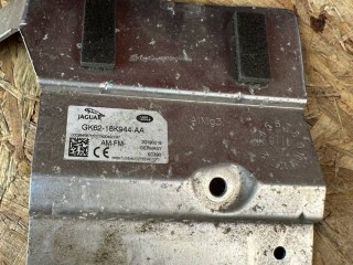 усилитель антенны Land Rover Range Rover Sport 2 поколение [рестайлинг] 2020, 3.0 л., 306DT, дизель, АКПП, rhodium silver (1ac), внедорожник 5 дв., полный привод, правый руль, GK62-18K944-AA