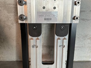 подголовник Infiniti G 4 поколение [рестайлинг] 2013, 3.7 л., VQ37VHR, бензин, АКПП, черный, кабриолет, задний привод, 73610JJ50A