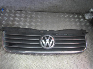 решетка радиатора Volkswagen Passat B5 2001, 1.9 л., дизель, МКПП, универсал, 3B0853651L