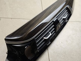 накладка на торпедо (консоль) BMW 6 GT G32 2020, 2.0 л., бензин, АКПП, белый, задний привод, 9329579