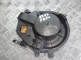 моторчик печки Volkswagen Passat B5 [рестайлинг] 2003, 1.9 л., дизель, МКПП, универсал, 8D1820021