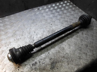 полуось передняя правая (приводной вал, ШРУС) Volkswagen Passat B6 2006, 2.0 л., дизель, МКПП, универсал