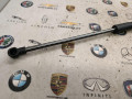 амортизатор крышки багажника (3-5 двери) Porsche Cayman GTS 982 2022, 4.0 л., бензин, 98151255106 - фото №2